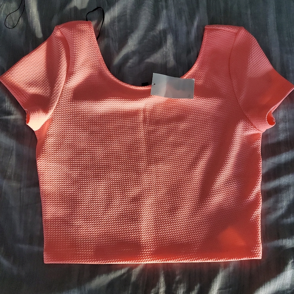 Crop short sleeve shirt